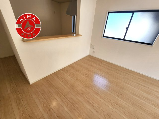 福岡市南区弥永1丁目第14-1棟（1号棟）のダイニング|ダイニングとリビングのメリハリが付けやすい空間設計になっています。