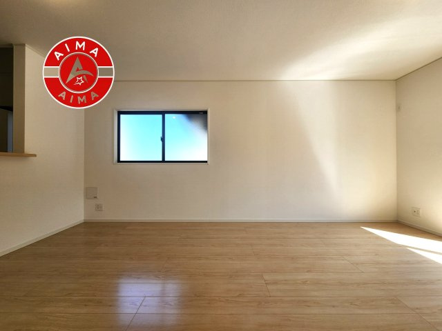 福岡市南区弥永1丁目第14-1棟（1号棟）の居間・リビング|キッチンからリビングをしっかり確認できます。家族の笑顔があふれる空間になりそうですね。