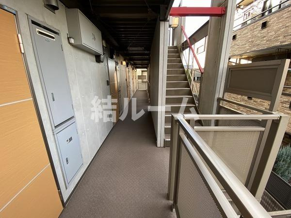 北区豊島３丁目のアパートのロビー