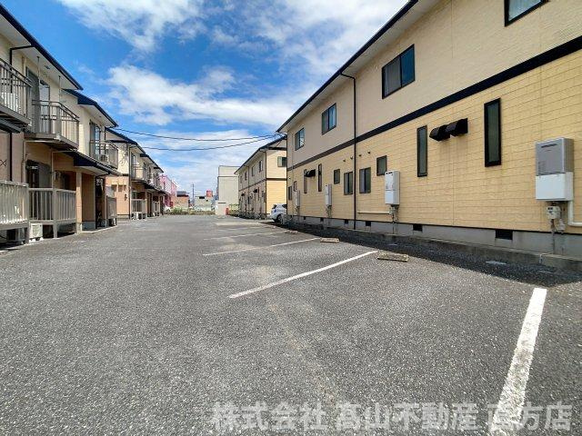 アヴェニールⅠの駐車場