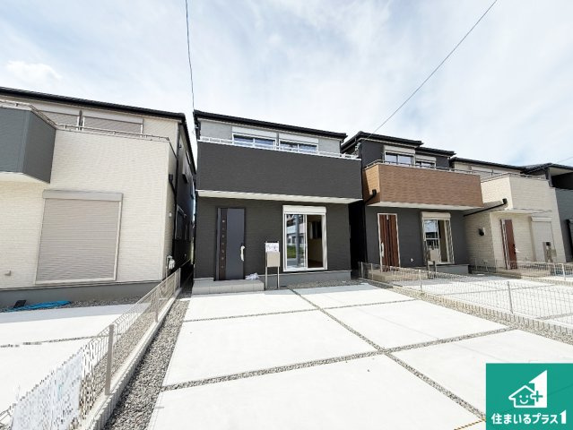 富田林市甲田　新築一戸建ての駐車場|駐車スペース！散水栓があるので、こまめに愛車を洗えます！