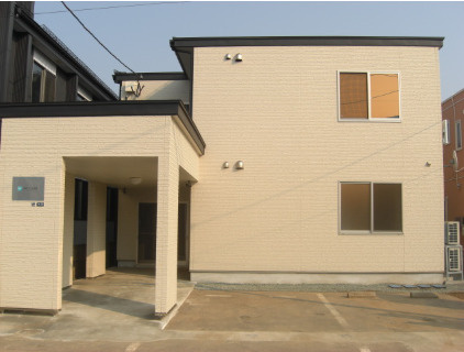 秋田市一棟アパートの外観