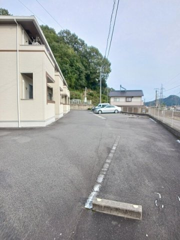 【駐車場】 | カレント　ヴィラ | 駐車場です