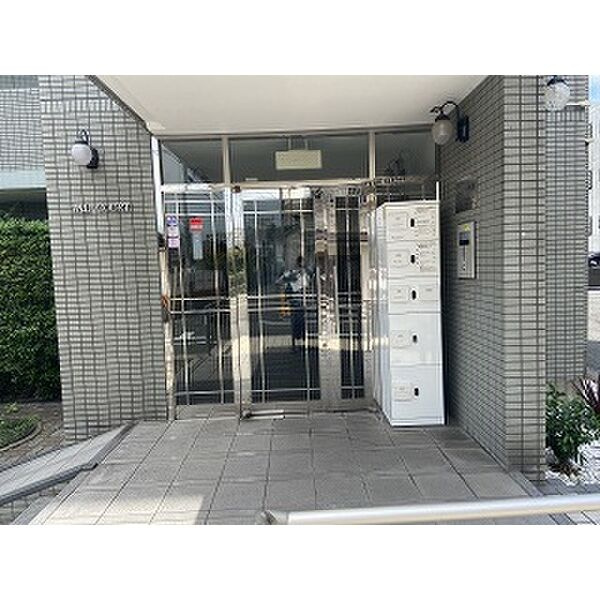 パルコート浅井のエントランス