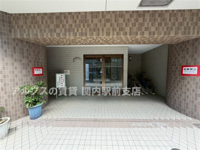 【エントランス】 | ファーストクラス伊勢佐木町