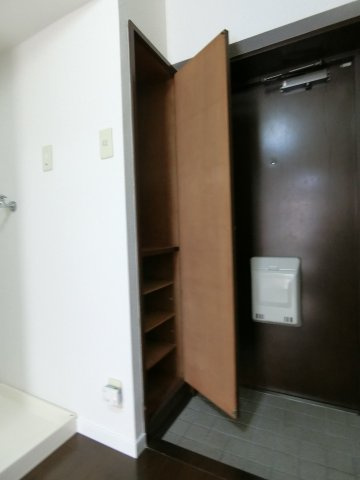 ハーモニー旗ヶ崎の収納|110号室　イメージ