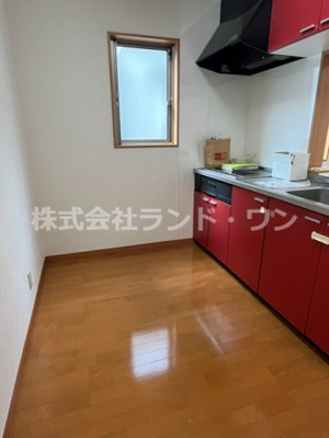 【キッチン】 | 所沢市上安松　平成25年築 | キッチンスペースも広々としています