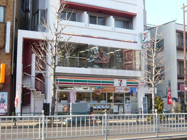 コンビニまで徒歩２分