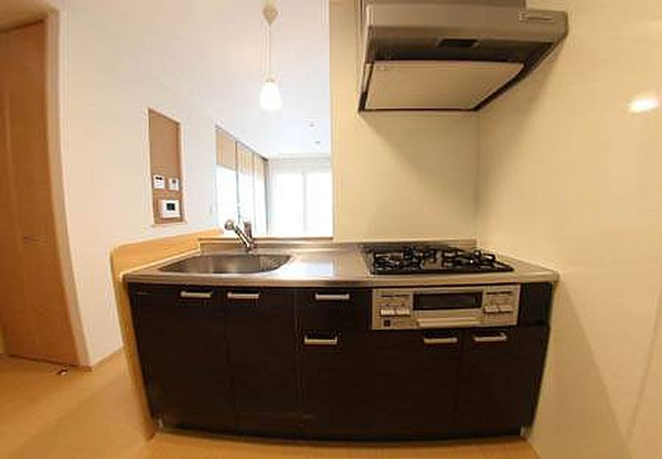 エヴァンタイユ羽衣B棟のキッチン|キッチンです
