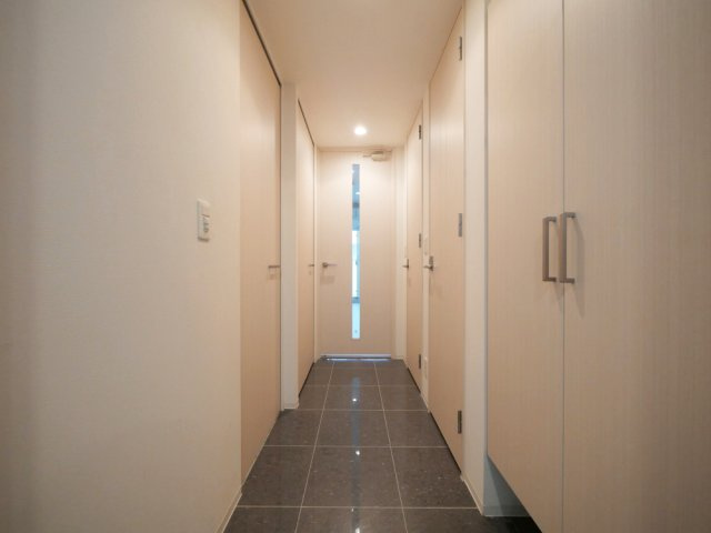 BLAU本町東（旧BPRレジデンス本町東）の玄関