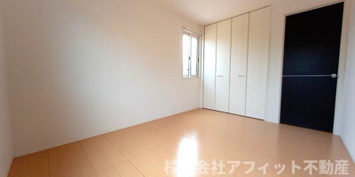 【その他】 | グランデージLisa | 東側の洋室6帖