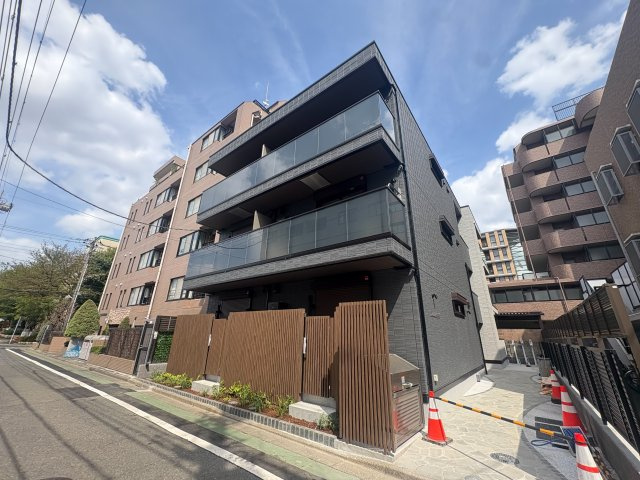 府中市府中町２丁目のアパートの外観