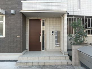 【エントランス】 | EliteChateau | Elite Chateau　エントランス