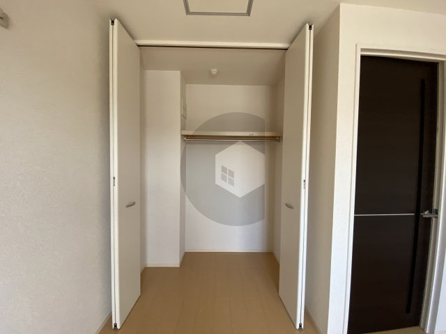 東大阪市上小阪２丁目のハイツの収納