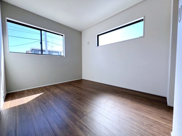 吉田町住吉9期／の洋室
