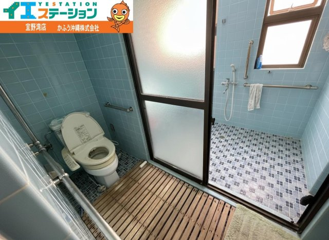 伊祖３丁目収益物件（事務所兼住宅）のトイレ|※画像はAI処理により家具を消去しています。