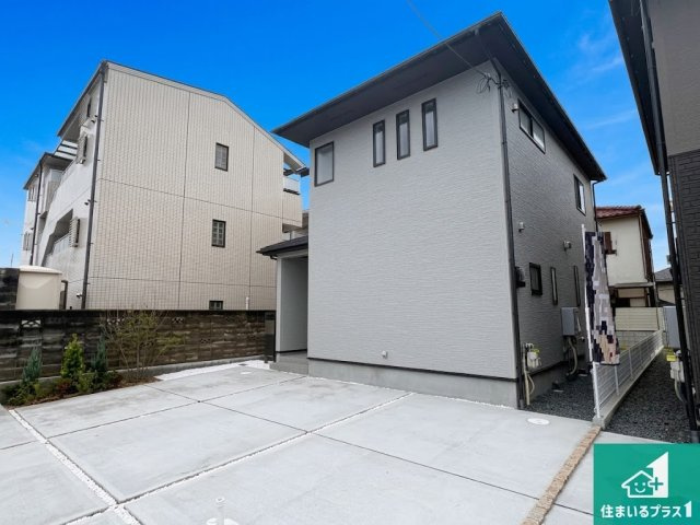 ●奈良市あやめ池南　新築一戸建ての外観|お客様に長く安心して住んでいだだける事にこだわった家づくり！住んでからのアフターサービスにもしっかりと取り組んでいます！
