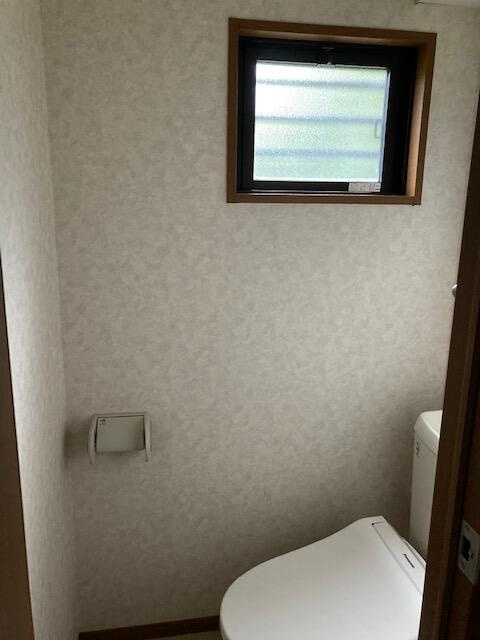 同間取りの別室の室内写真です