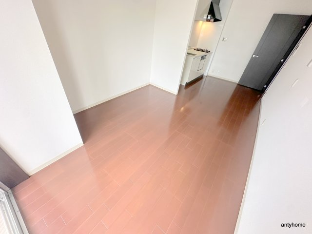 URBAN FLATS中之島　仲介手数料無料の居間・リビング