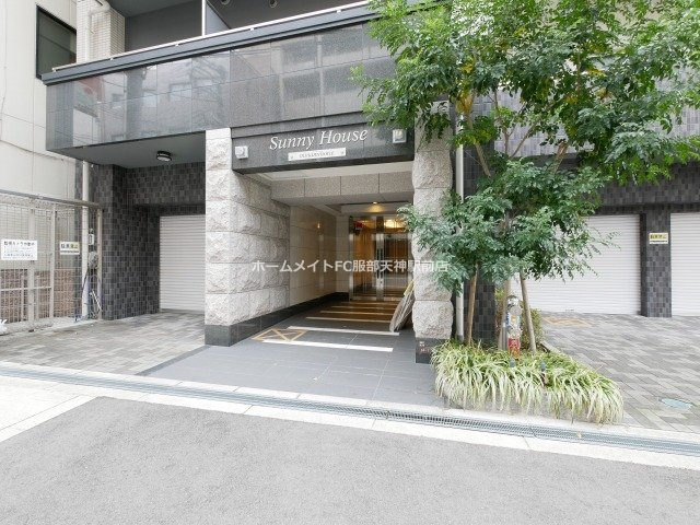 サニーハウス南堀江のエントランス