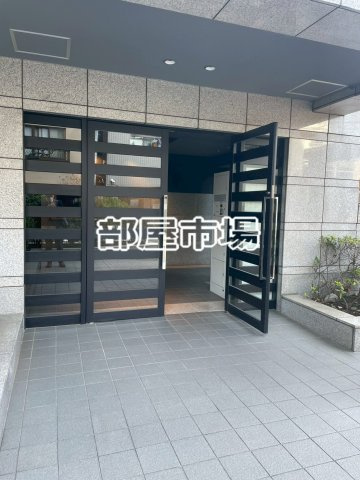 サンリヴァ隅田のエントランス