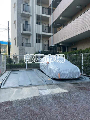 サンリヴァ隅田の駐車場