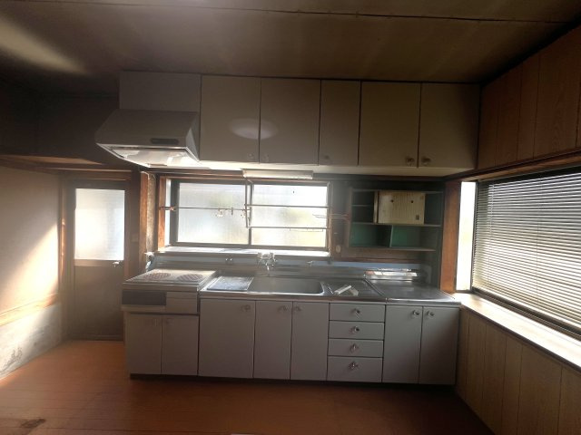 津山口中古住宅2階建　5DK＋離れ＋倉庫のキッチン