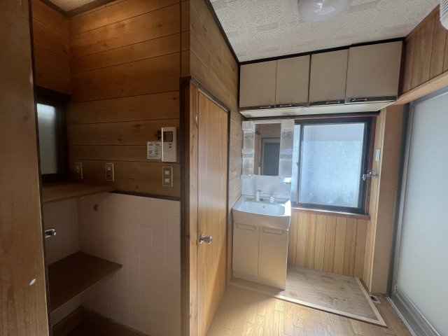 津山口中古住宅2階建　5DK＋離れ＋倉庫の洗面所