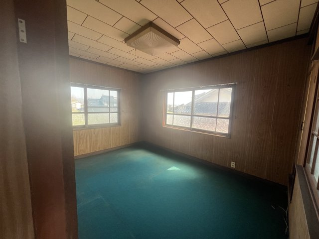 津山口中古住宅2階建　5DK＋離れ＋倉庫の洋室|2F 6畳
