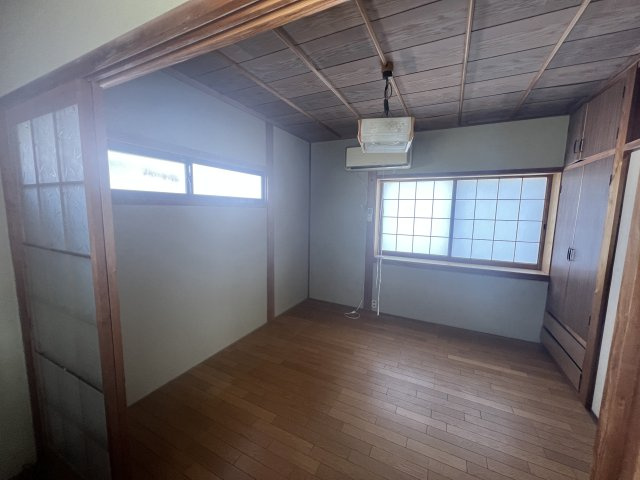 津山口中古住宅2階建　5DK＋離れ＋倉庫の洋室|2F 4.5畳