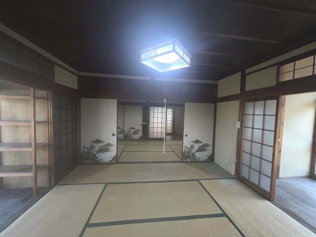 津山口中古住宅2階建　5DK＋離れ＋倉庫の和室