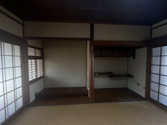 津山口中古住宅2階建　5DK＋離れ＋倉庫の和室