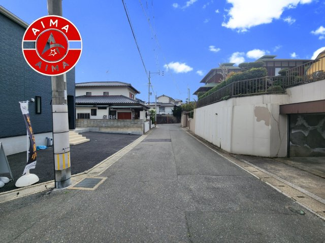 那珂川市片縄西5丁目第1-1棟（1号棟）の前面道路含む現地写真|前面道路です。
