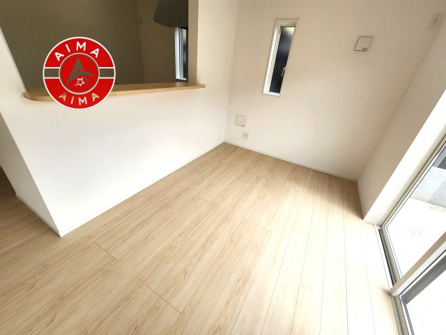 那珂川市片縄西5丁目第1-1棟（1号棟）のダイニング|ダイニングとリビングのメリハリが付けやすい空間設計になっています。