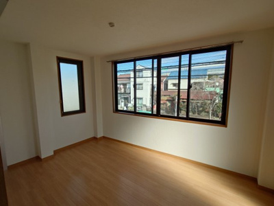 【子供部屋】 | 岩﨑マンション | きれいな洋室です