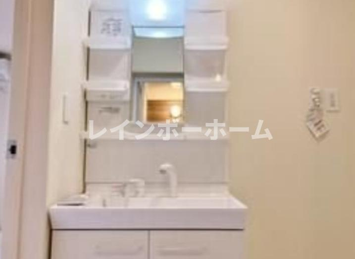 リーブルファイン鴻巣本町の独立洗面台