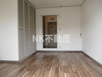 【居間・リビング】 | メゾン・スギ（八戸ノ里賃貸） | 洋室です