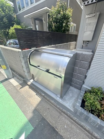 ドエル南青山のその他共用部分|★敷地内ゴミストッカー★
