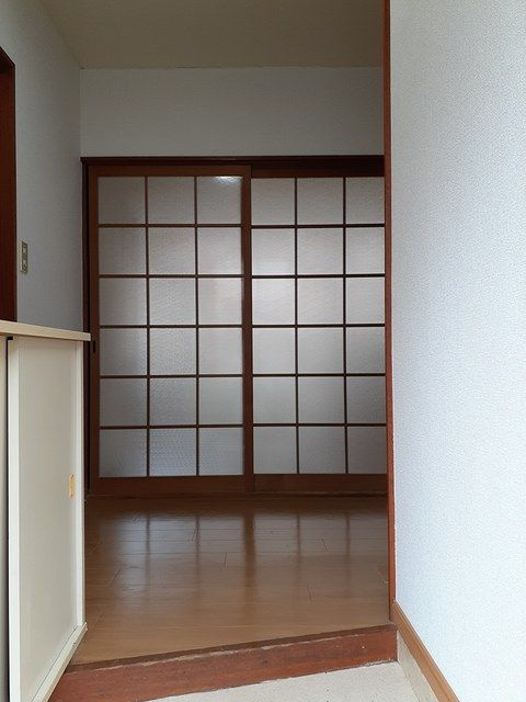 ハイツあさひの玄関