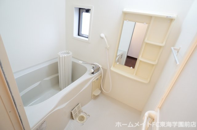グリーンヒルズCの浴室