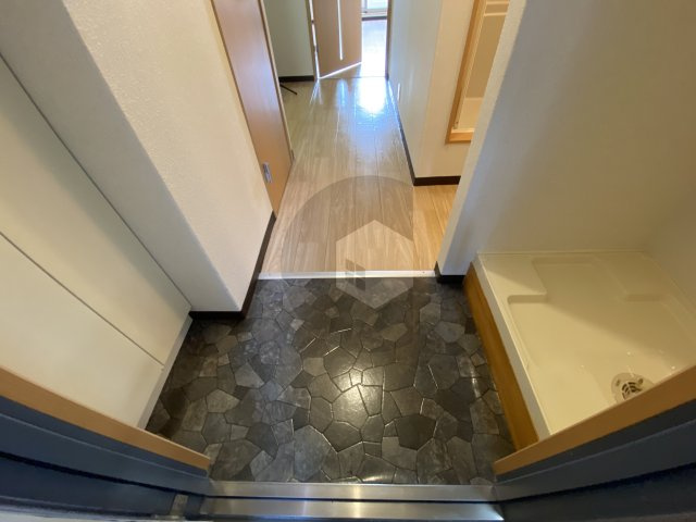 エムプラザ布施駅前の玄関