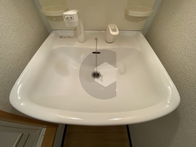 エムプラザ布施駅前の洗面所