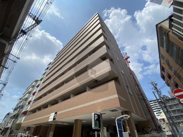 エムプラザ布施駅前の外観