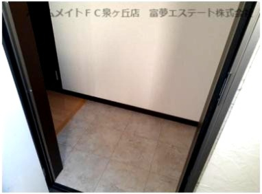 【玄関】 | モンサント旭町 | ※イメージ　反転タイプのお写真