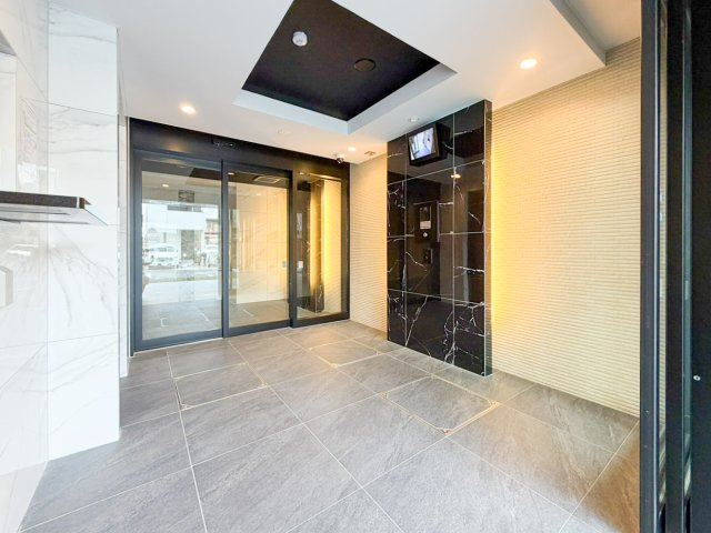 CREST TAPP名古屋山王のエントランス