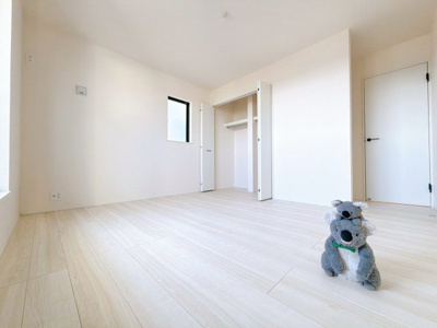 【洋室】 | 藤岡市森　新築住宅 | さまざまにカスタマイズしていただけるシンプルなデザインの内装。ご自身で素敵な空間を創り上げられます。