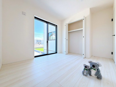 【洋室】 | 藤岡市森　新築住宅 | 「どんな家具を置こうかな」とワクワクする。じぶん好みのこだわりのお部屋にしてゆったりと寛げます。