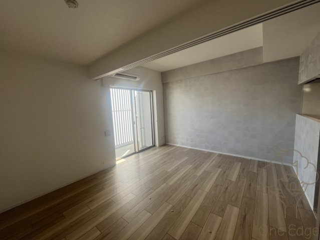 GRAN PASEO新大阪の居間・リビング