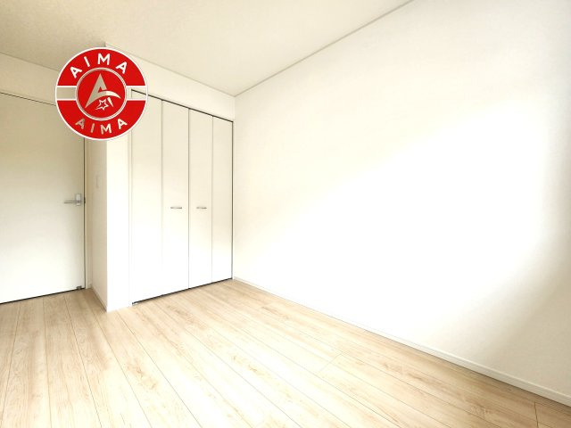 糟屋郡志免町桜丘3丁目第7-1棟（1号棟）の洋室|各部屋収納を備えており過ごしやすいお家です！