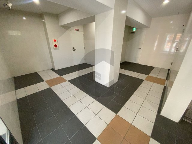 M‘プラザ高井田のロビー